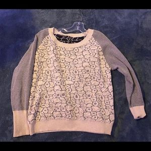 Gray & Tan Pattern Top